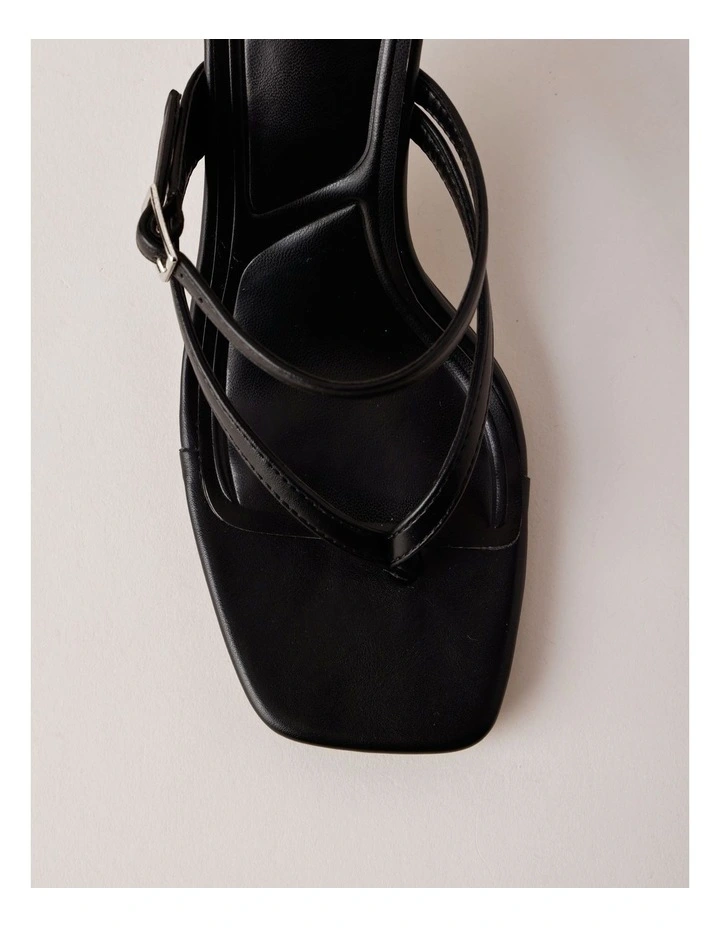 Isla Sandal in Black image 5