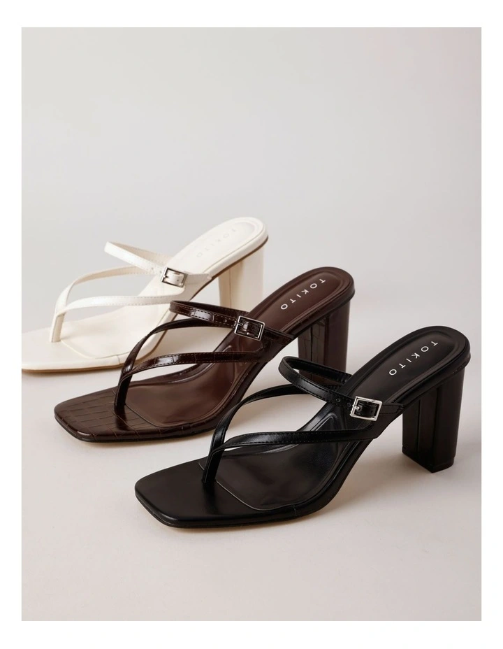 Isla Sandal in Black image 6