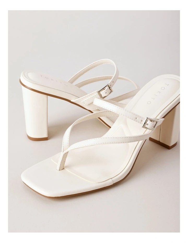 Isla Sandal in Chalk image 2