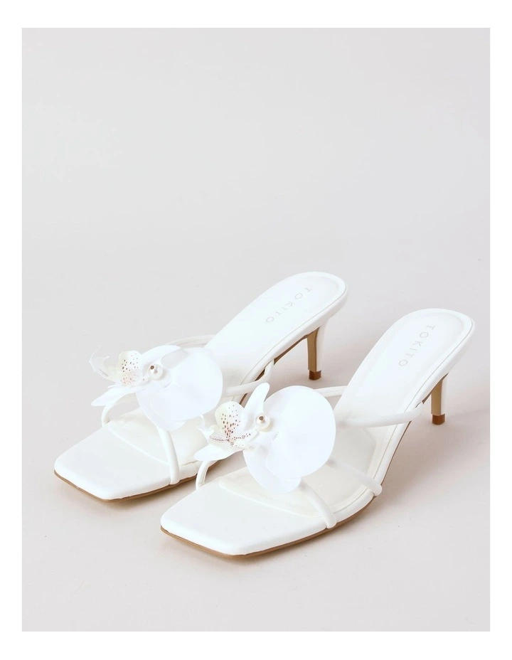 Tahiti Flower Sandal in White image 3