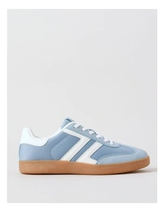 Terri Sneaker in Blue