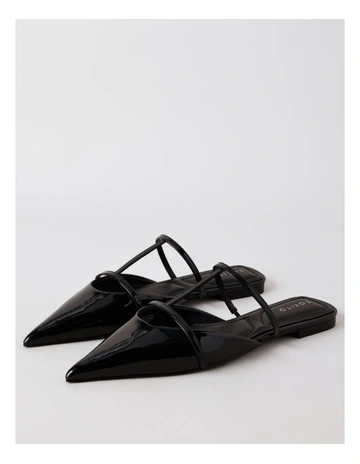 Maya Flat Shoes in Black