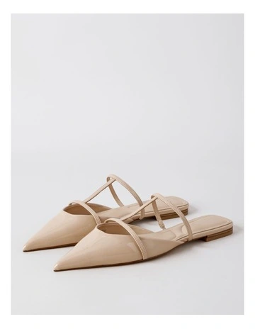 Maya Flat Shoe in Latte