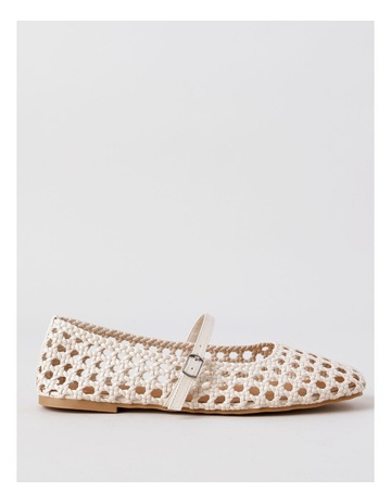 Cream colour