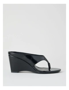 Huxley Sandal in Black