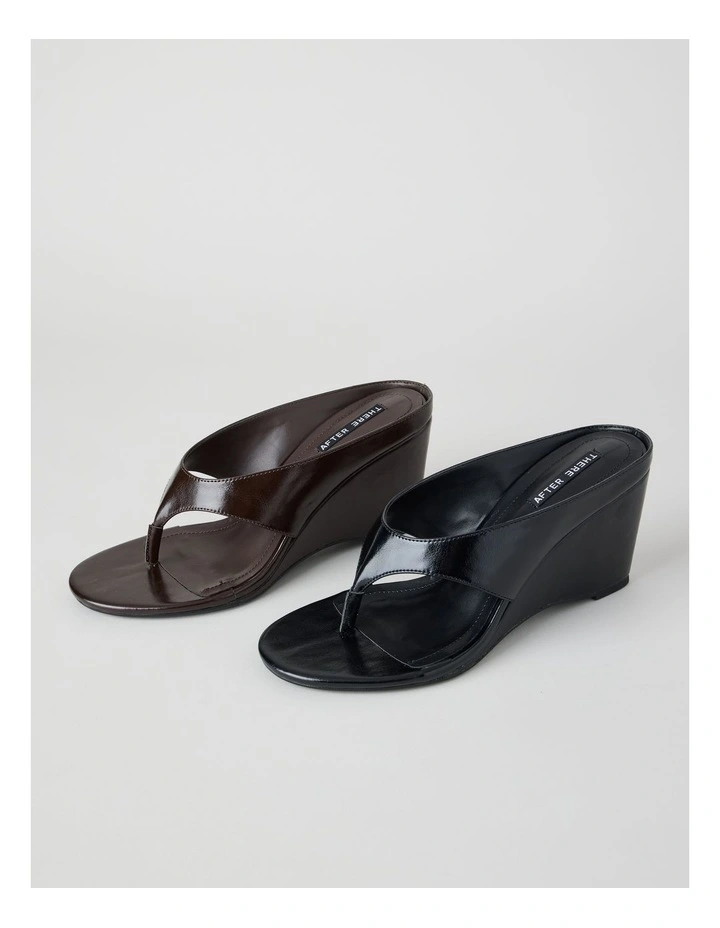 Huxley Sandal in Black image 7