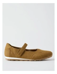 Nova Sneaker in Taupe