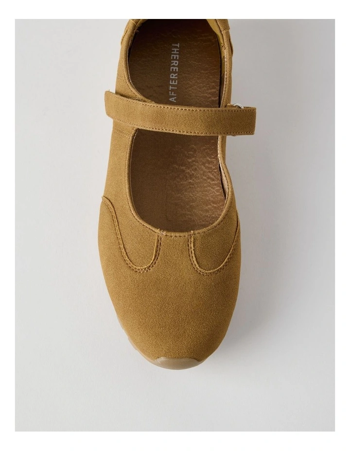 Nova Sneaker in Taupe image 6