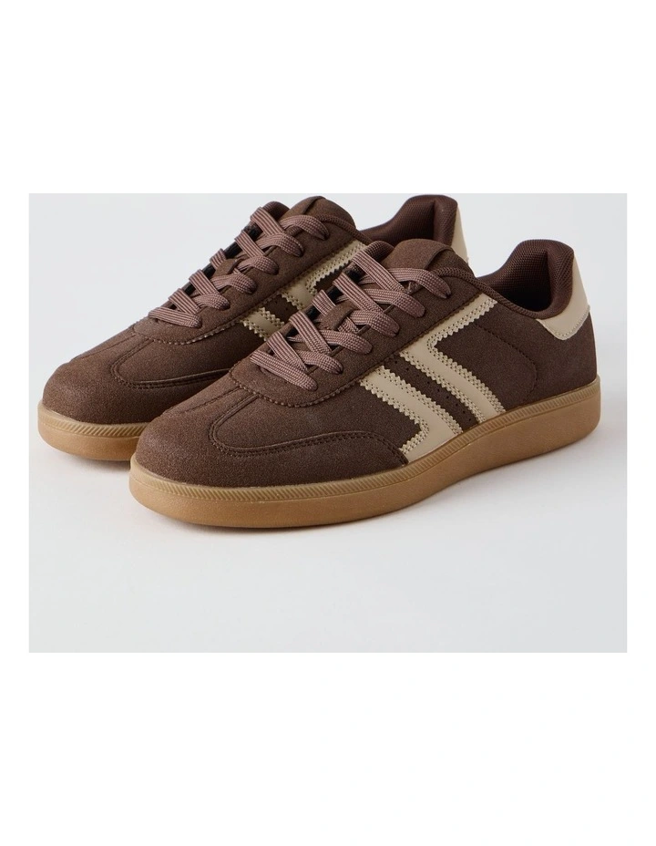 Arlo Sneaker in Chocolate image 3