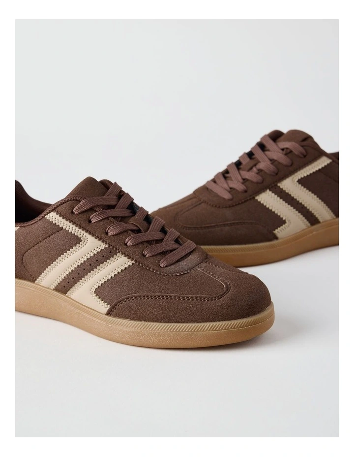 Arlo Sneaker in Chocolate image 6