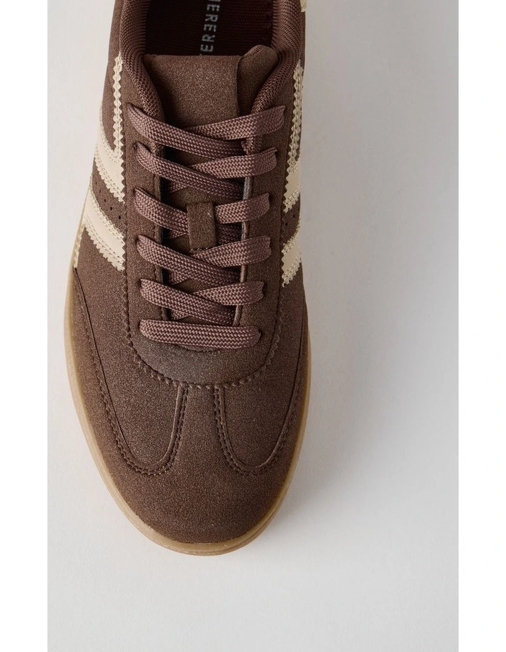 Arlo Sneaker in Chocolate image 7