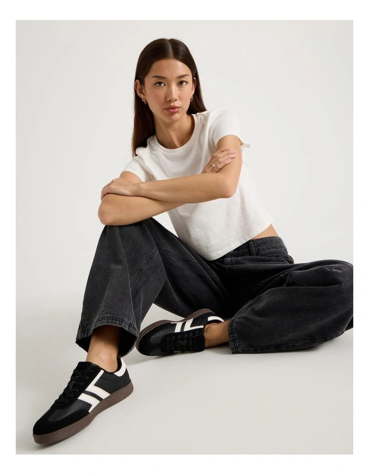 Arlo Sneaker in Black image 4