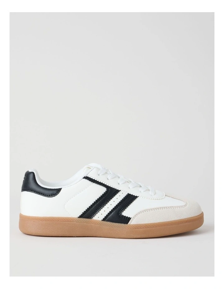 Arlo Sneaker in Cream and Black image 1
