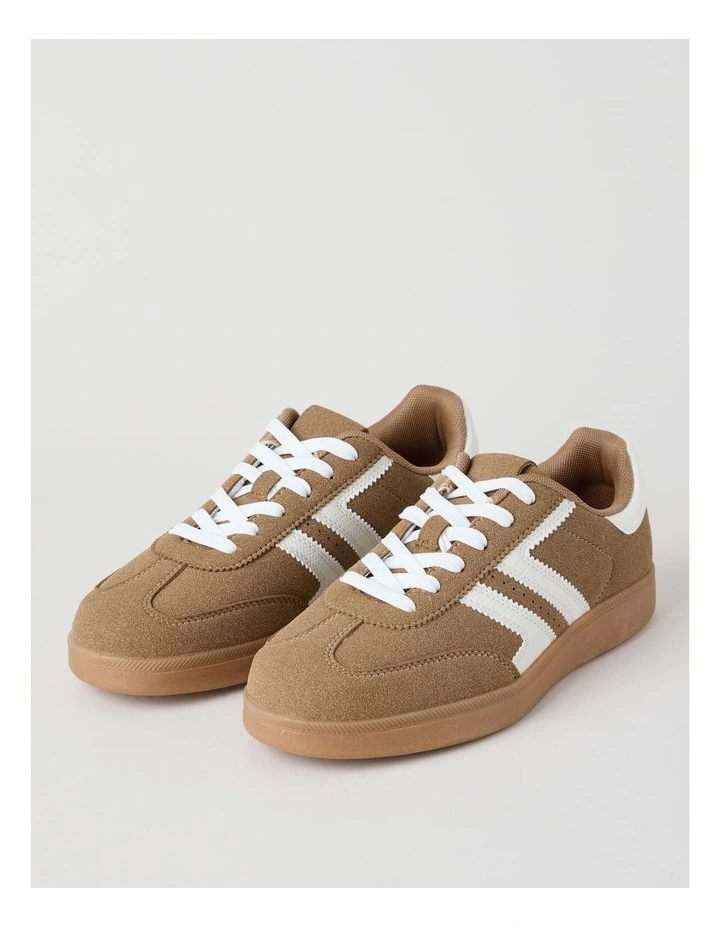 Arlo Sneaker in Sand image 4