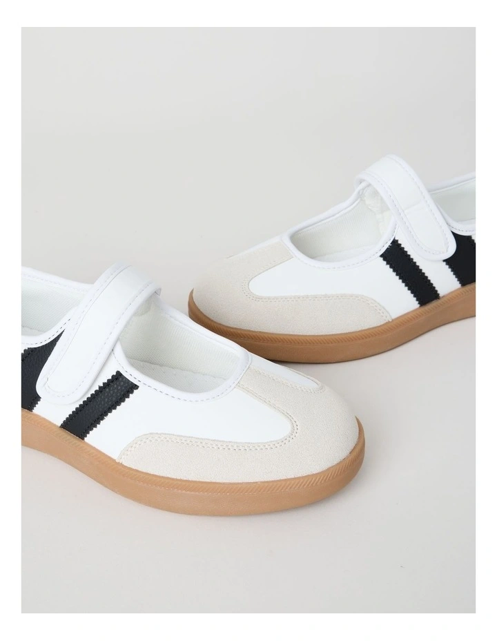Charlie Sneaker in Cream/Black image 5