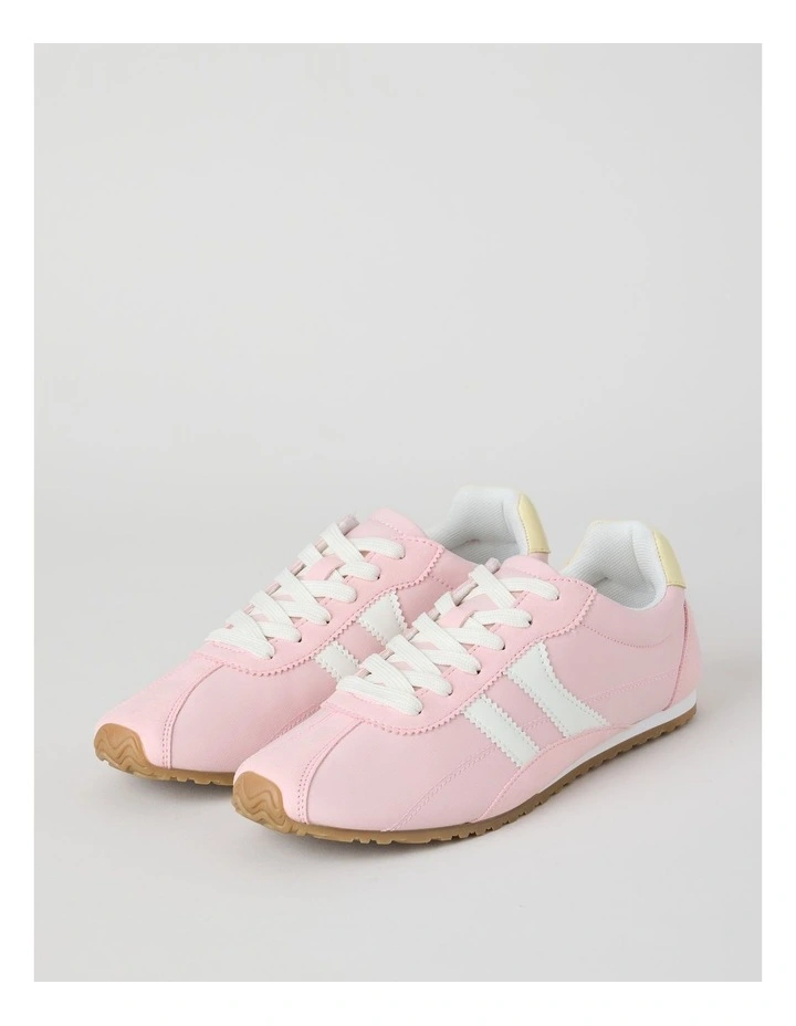 Jenna Sneaker in Pink image 3