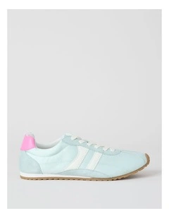 Jenna Sneaker in Blue
