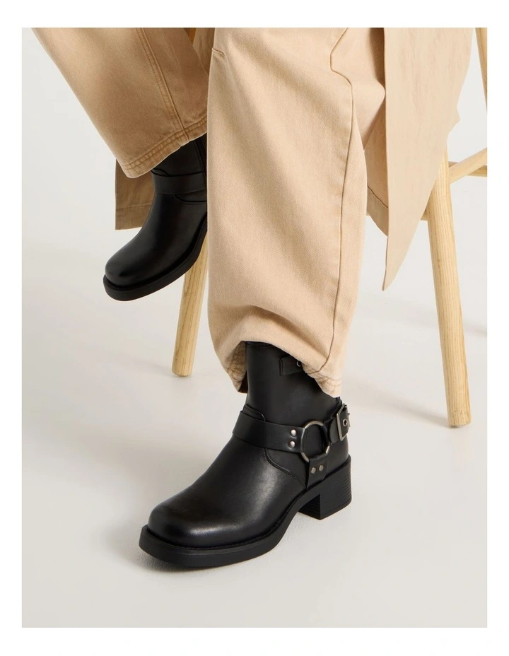 Jasper Boot in Black image 2