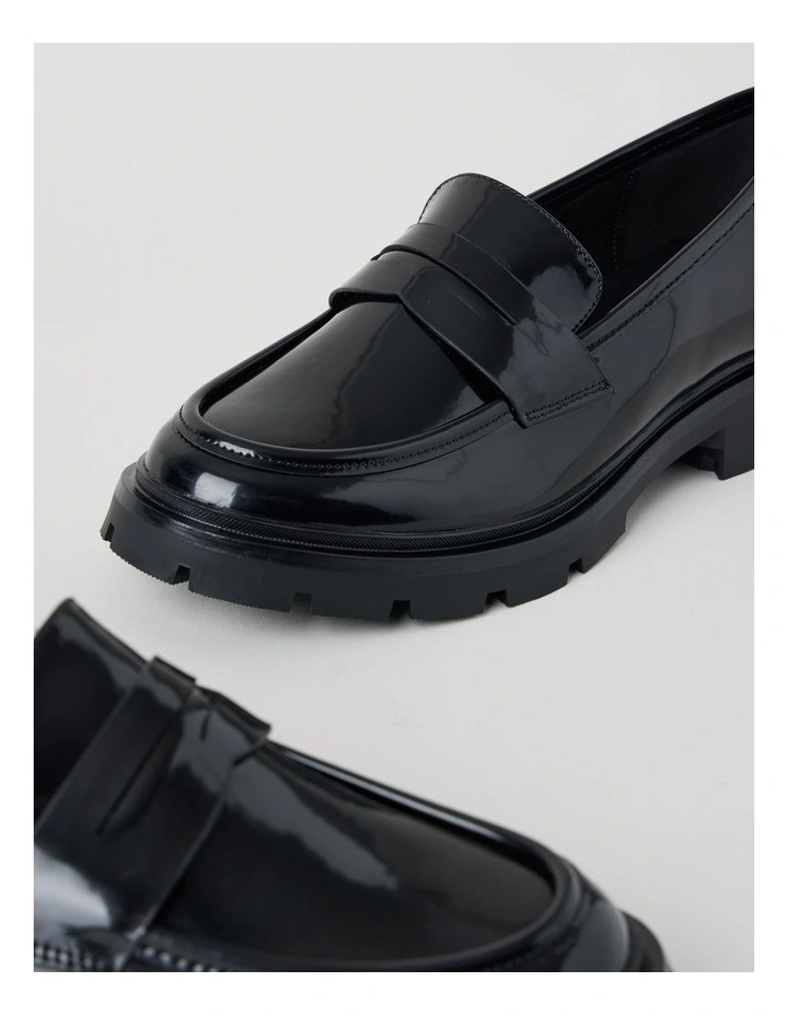 Travis Flat Shoes in Black image 3