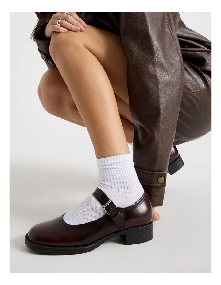 Lipa Flat Shoes in Deep Red image 4