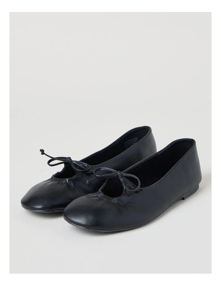 Eliza Flat Shoes in Black image 2