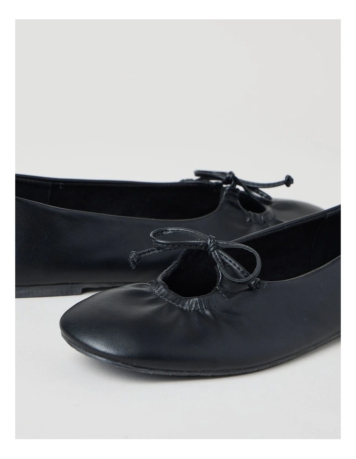 Eliza Flat Shoes in Black image 4
