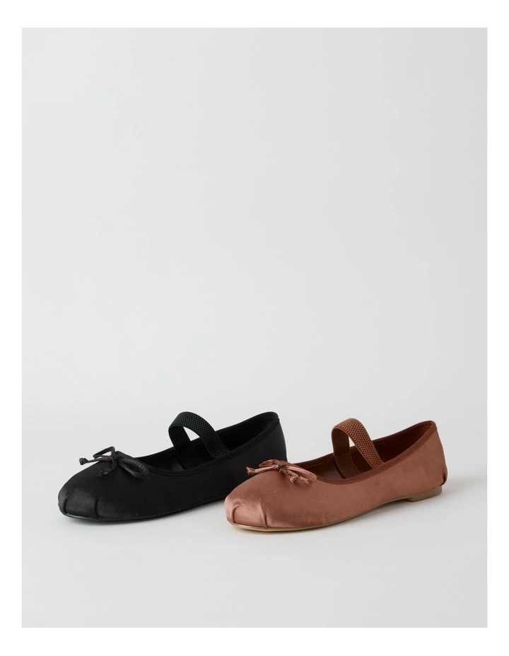 Swan Flat Shoes in Pink image 6