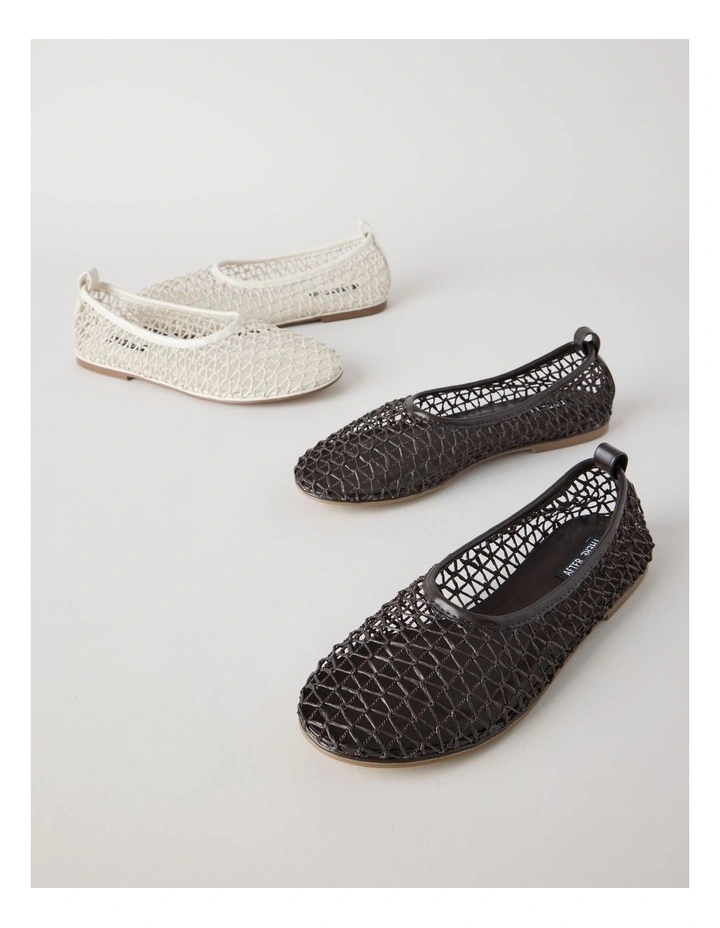 Phoenix Flat Shoes in Chocolate image 7