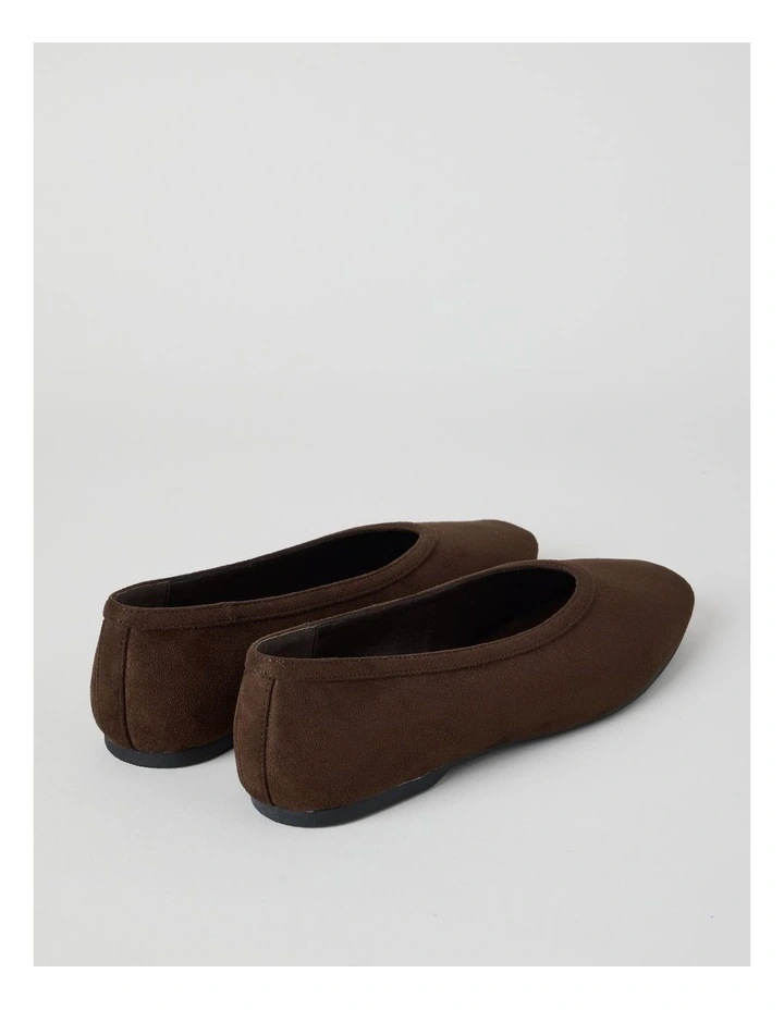 Megan Flat Shoes in Chocolate image 4