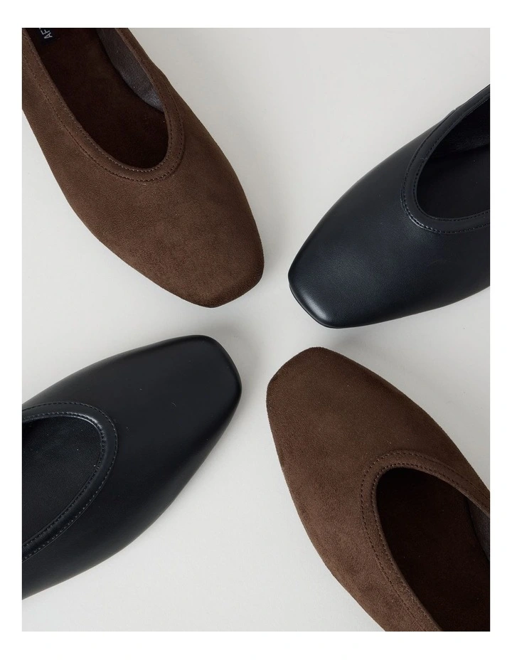 Megan Flat Shoes in Chocolate image 7