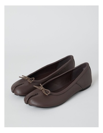 Chocolate colour