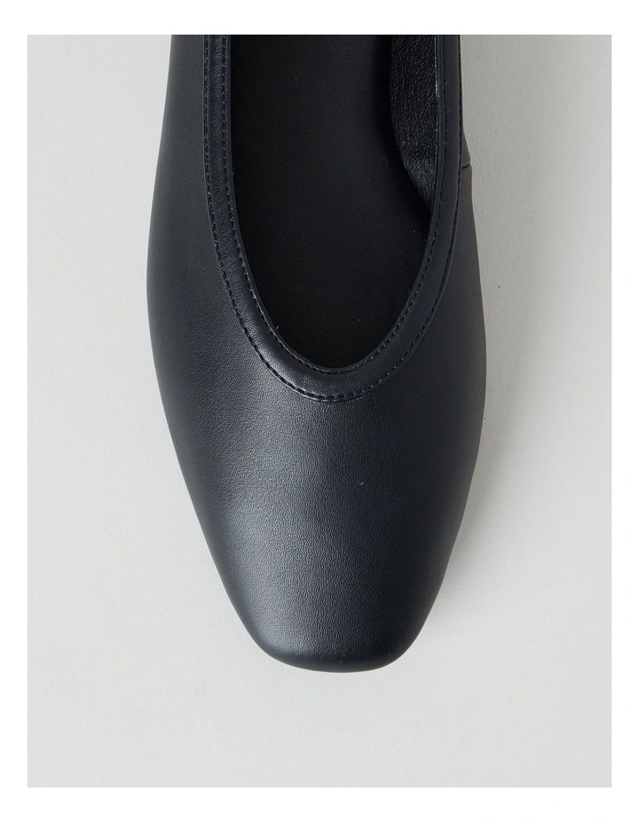 Megan Flat Shoes in Black image 6