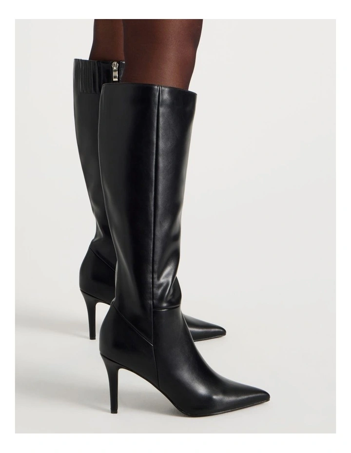 Rozalia Boot in Black Smooth image 4