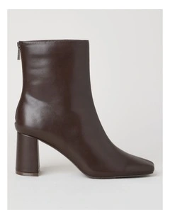 Hart Boot in Chocolate