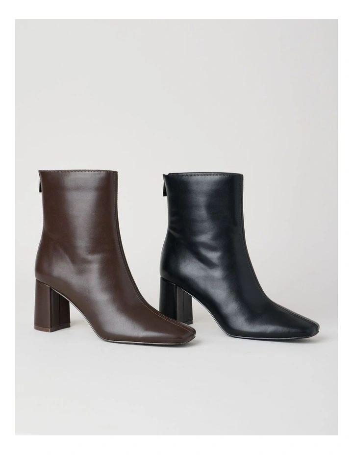 Hart Boot in Chocolate image 7