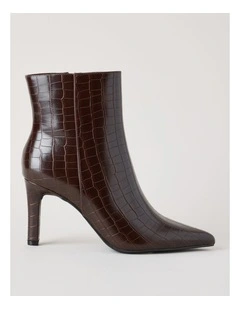 Sage Boot in Chocolate