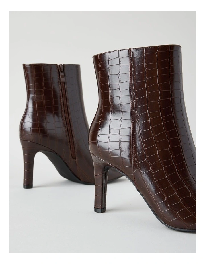 Sage Boot in Chocolate image 3