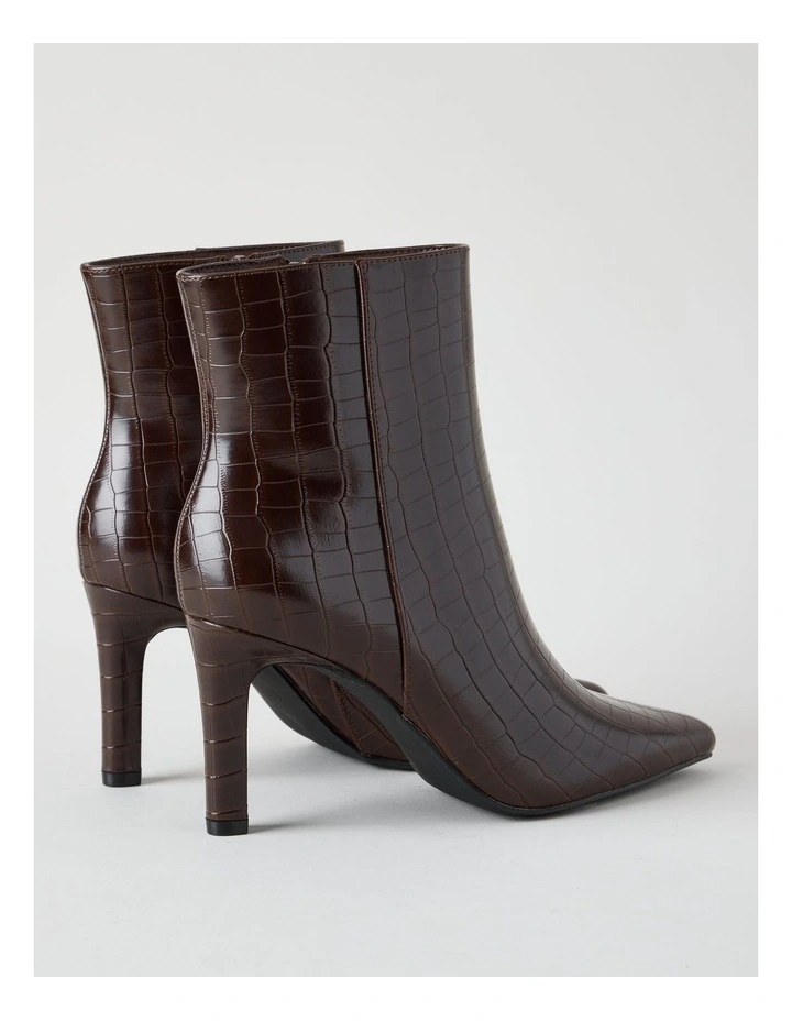 Sage Boot in Chocolate image 5