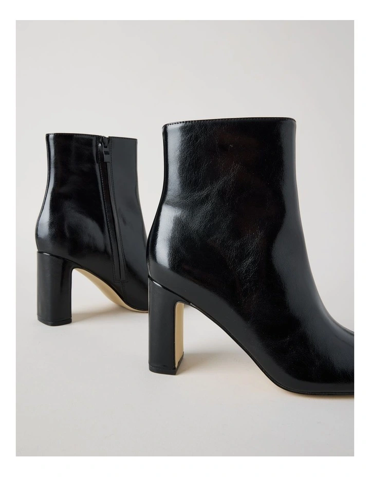 Kourtney Boot in Black image 5