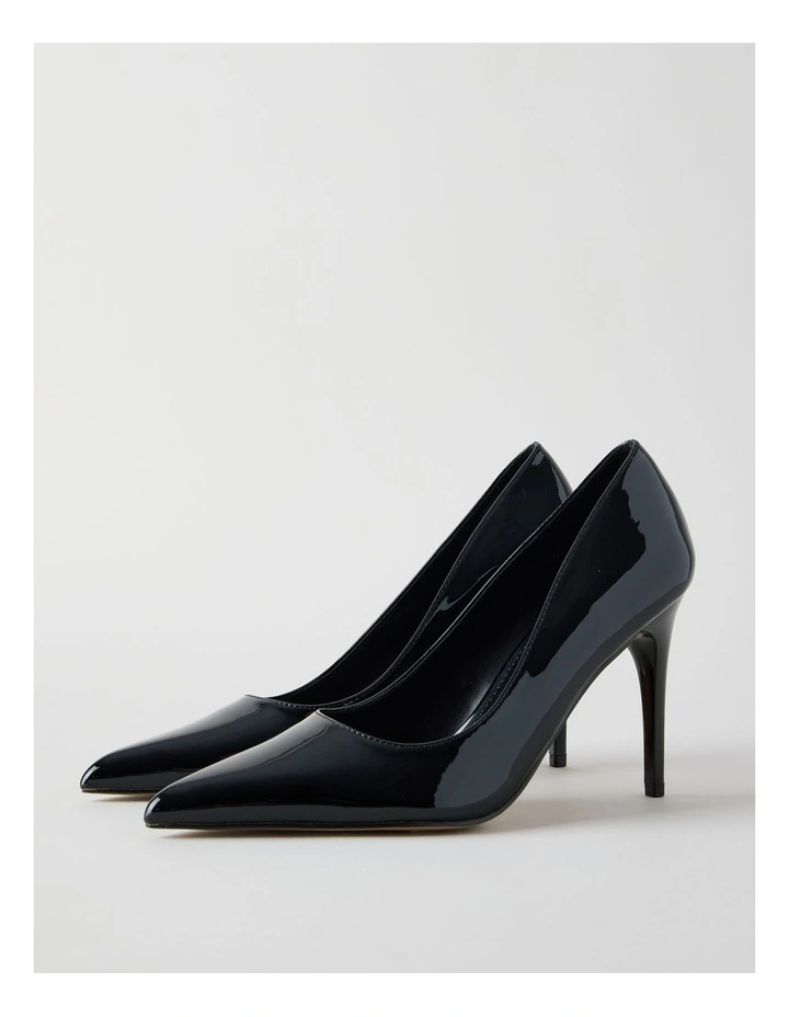Xenia Heeled Shoes in Black image 5
