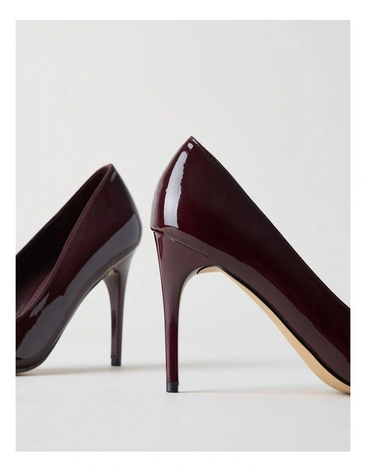 Xenia Heeled Shoes in Fig image 5