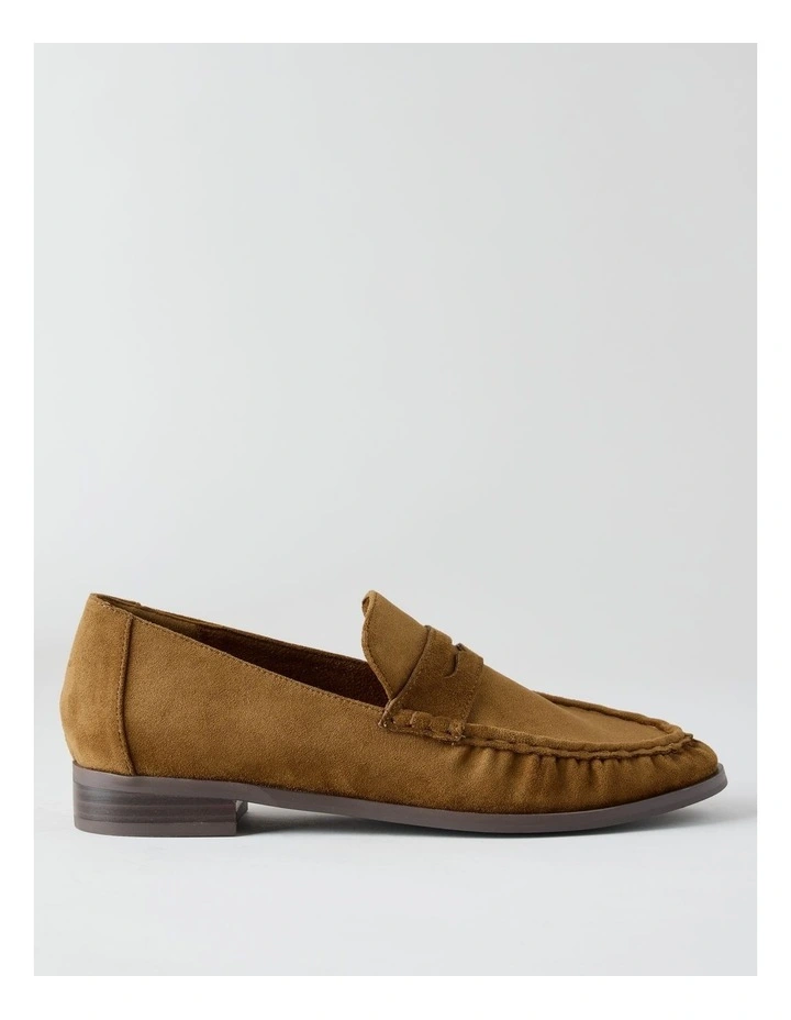 Grande Flat Shoes in Camel image 1