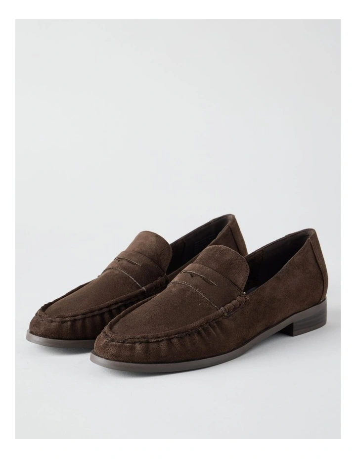 Grande Flat Shoes in Chocolate image 3