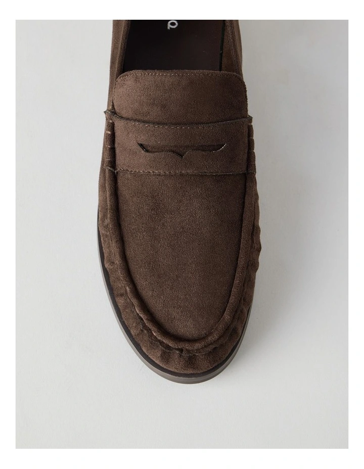 Grande Flat Shoes in Chocolate image 7