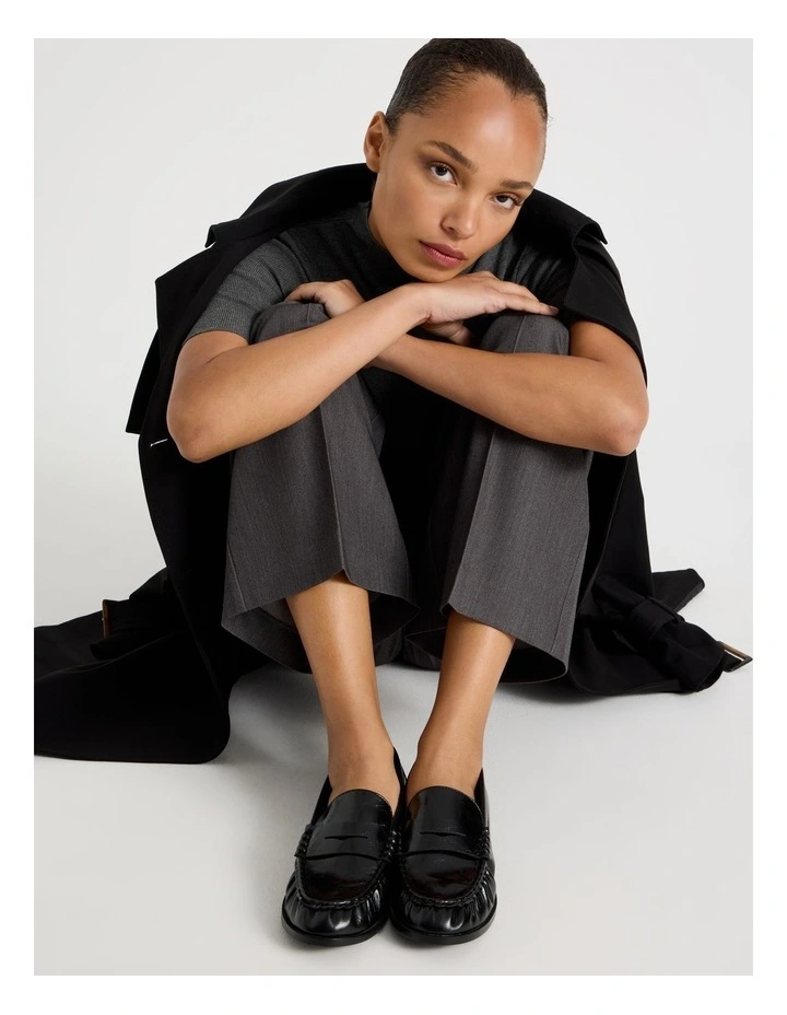 Alexandra Flat Shoes in Black image 2