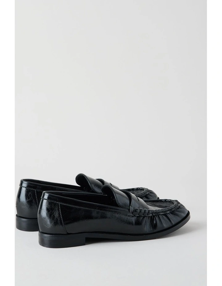 Alexandra Flat Shoes in Black image 4