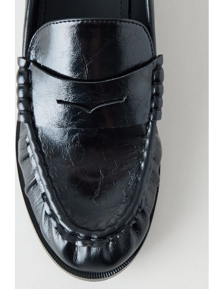 Alexandra Flat Shoes in Black image 6