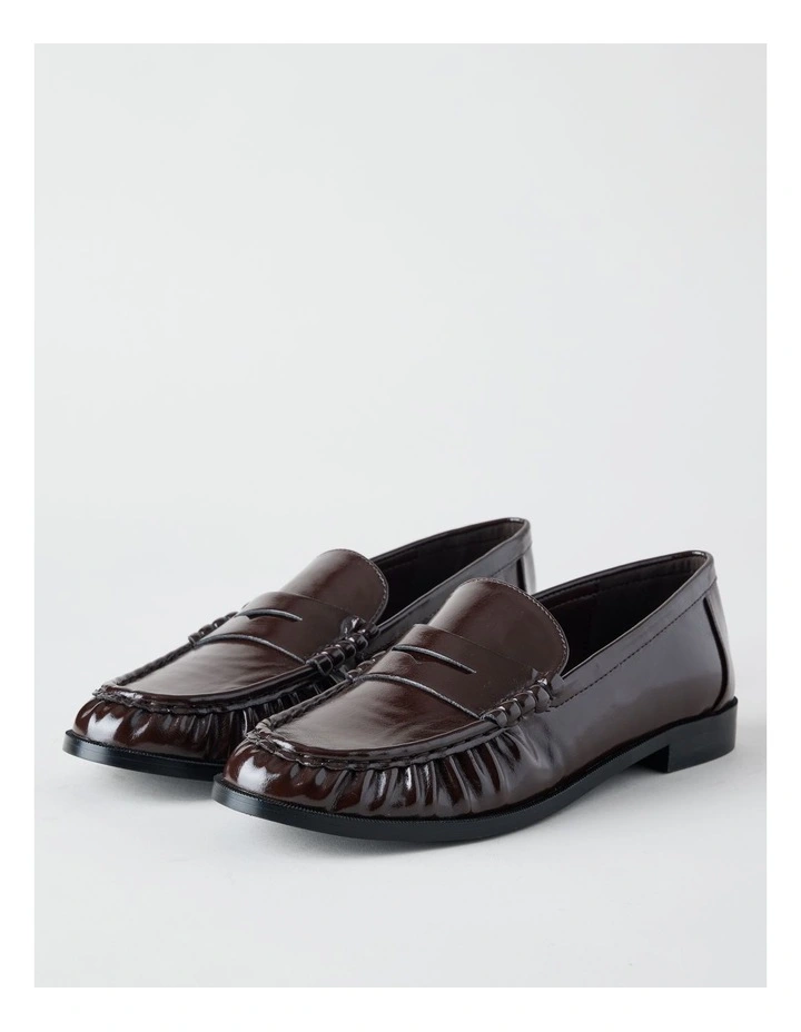 Alexandra Flat Shoes in Chocolate image 3