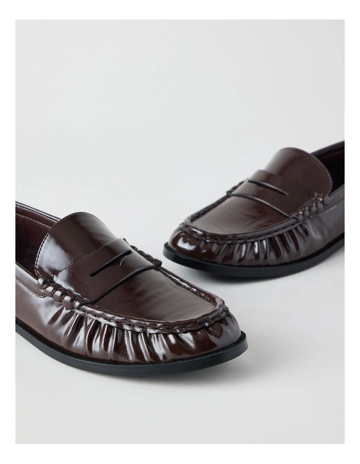 Alexandra Flat Shoes in Chocolate image 5