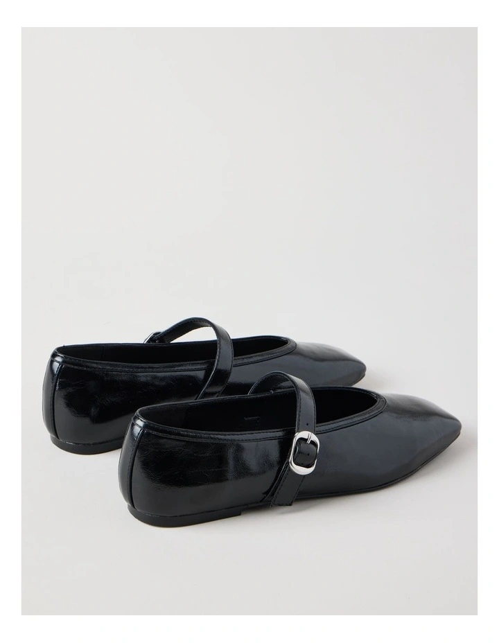 Lana Flat Shoes in Black image 5